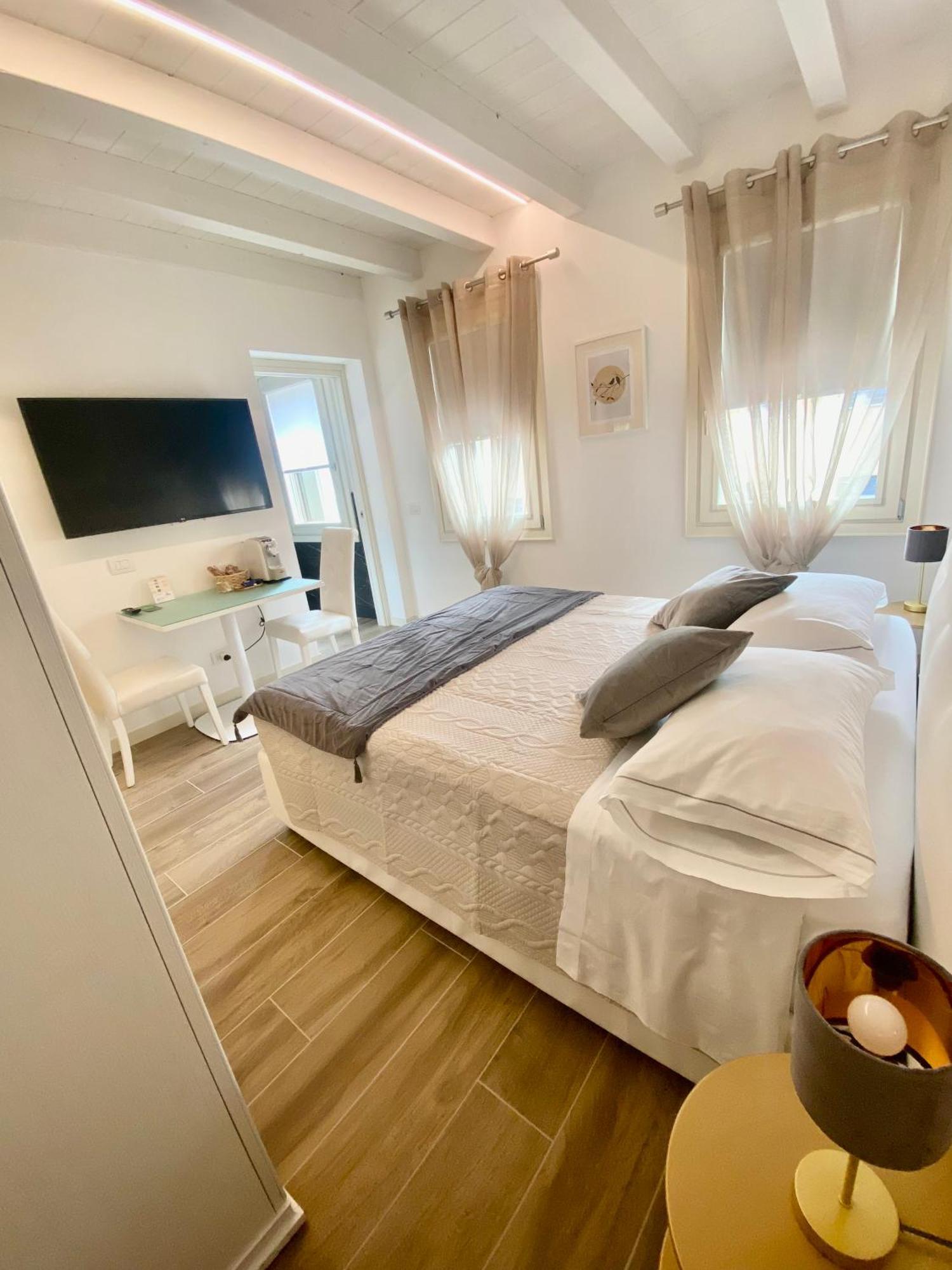 Star Soave Rooms - Locazione Turistica Buitenkant foto