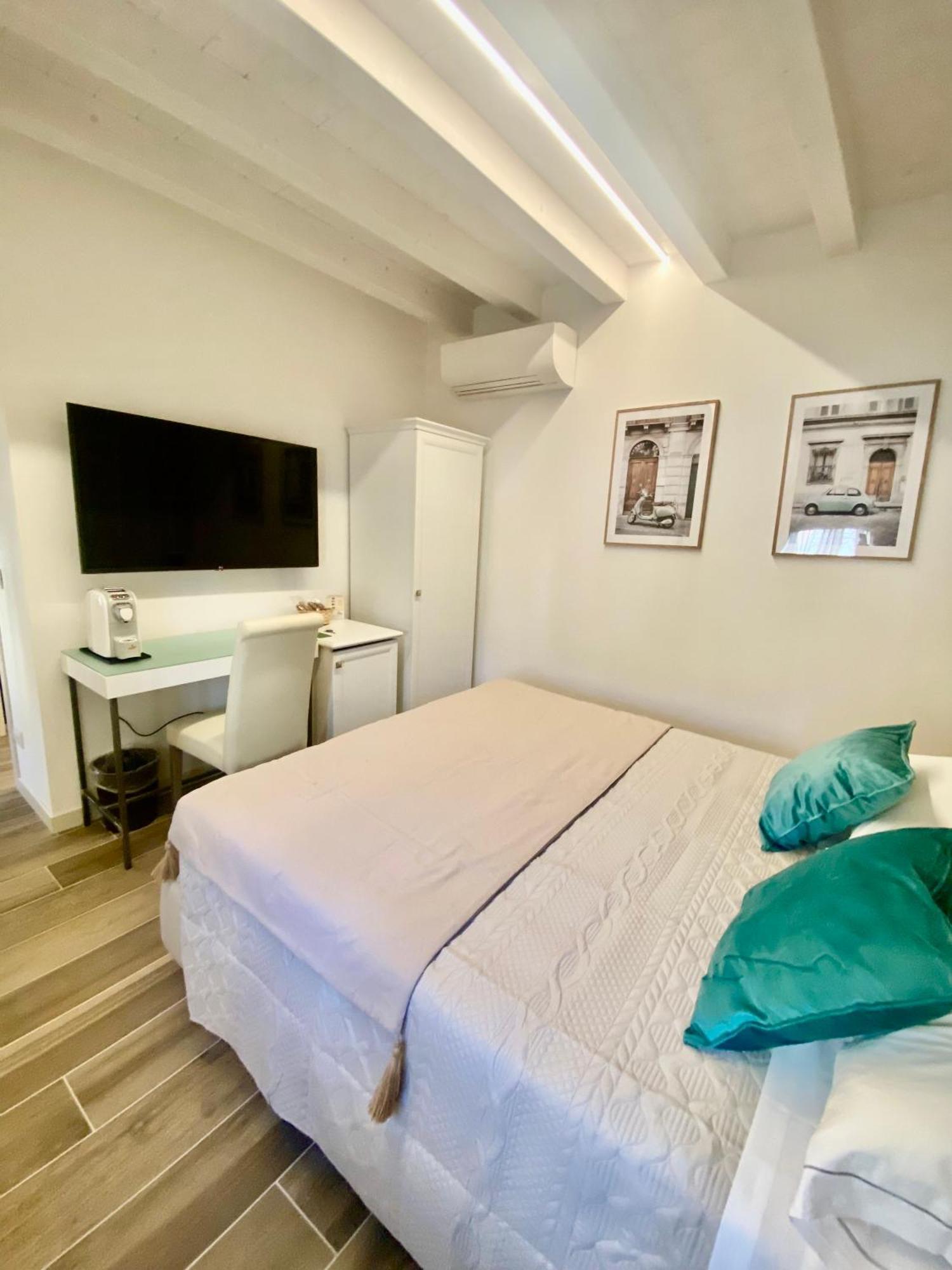 Star Soave Rooms - Locazione Turistica Buitenkant foto